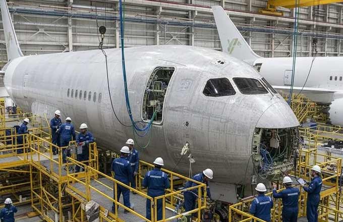 Крейг Джонс